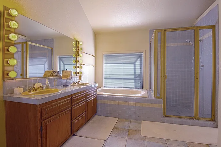 7642 Nueva Castilla Way, Carlsbad, California 92009