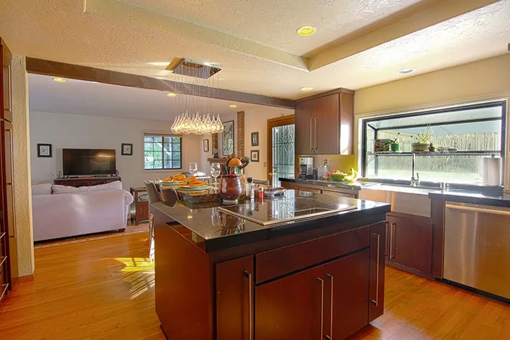 7642 Nueva Castilla Way, Carlsbad, California 92009