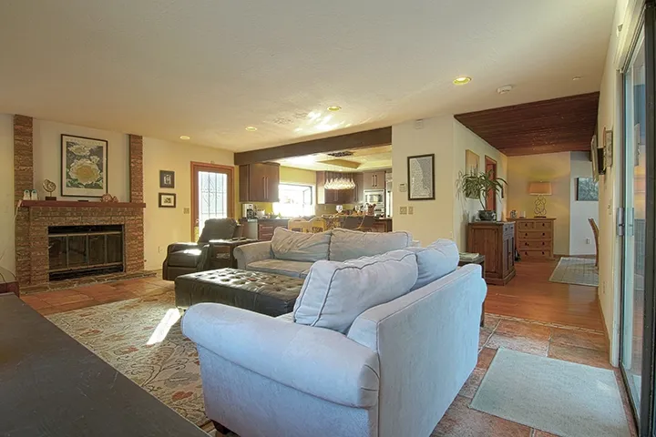 7642 Nueva Castilla Way, Carlsbad, California 92009