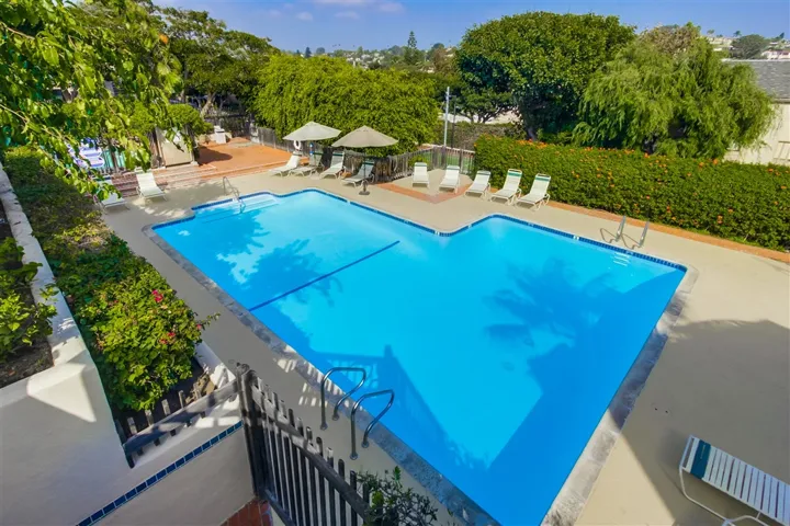 561 S Sierra 36, Solana Beach, California 92075