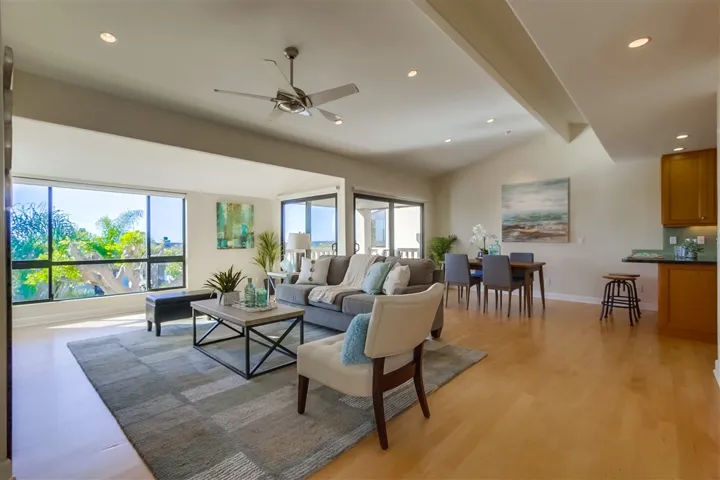 561 S Sierra 36, Solana Beach, California 92075
