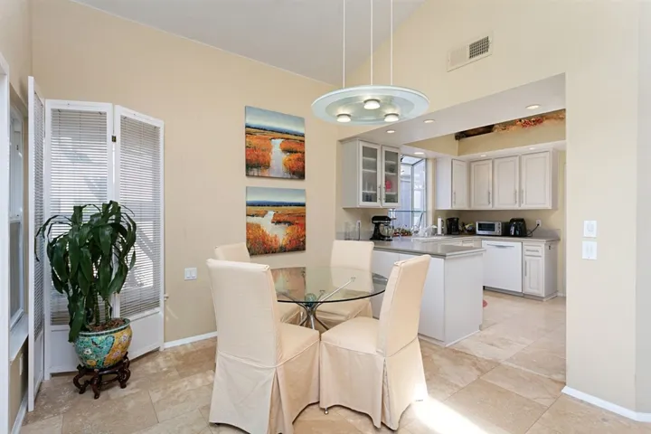 1251 Via San Jacinto, San Marcos, California 92078