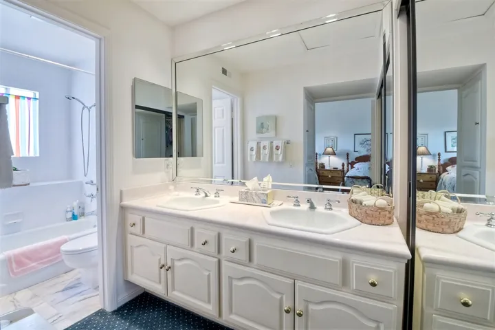 826 Daphne Ct, Carlsbad, California 92011