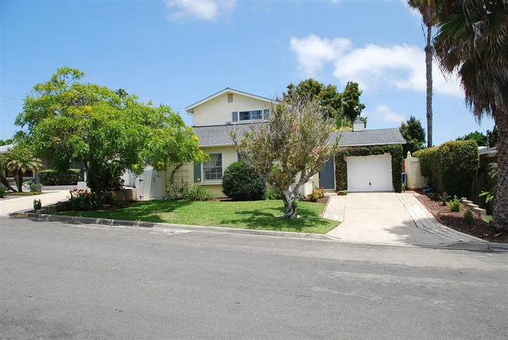 3752 James St, San Diego, California 92106