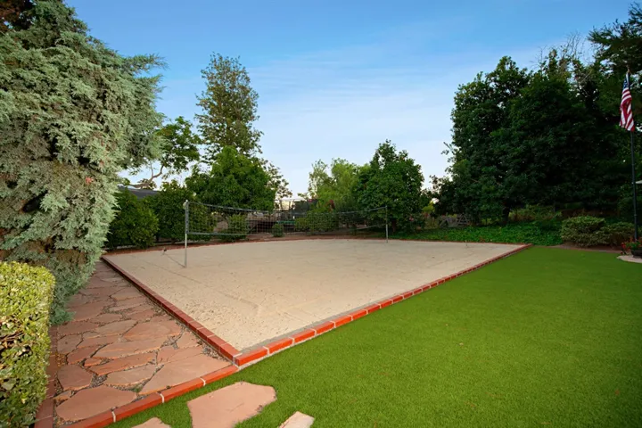 1678 Guava Ln., El Cajon, California 92020
