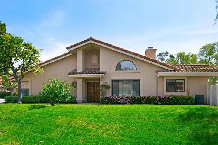 15601 Via Marchena, San Diego, California 92128