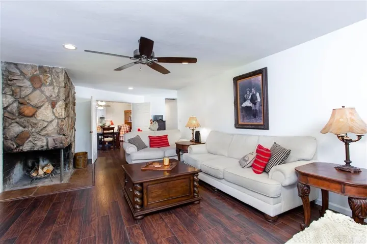 1308 Sundale Road, El Cajon, California 92019