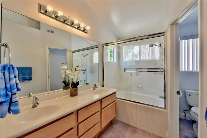 753 Mosaic Cir, Oceanside, California 92057
