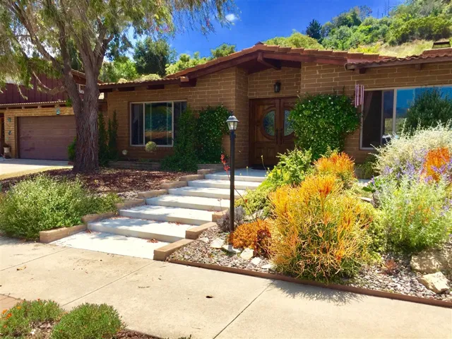 3263 Via Altamira, Fallbrook, California 92028