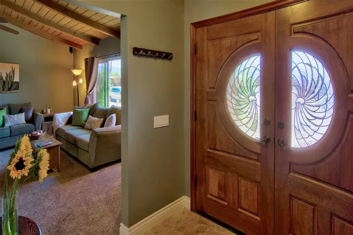 3263 Via Altamira, Fallbrook, California 92028