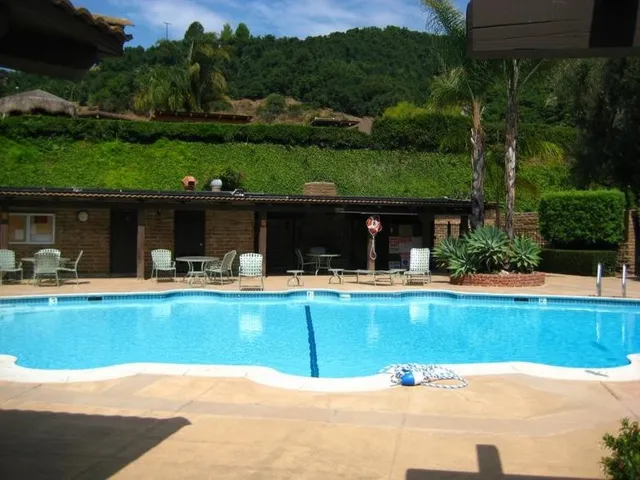 3263 Via Altamira, Fallbrook, California 92028