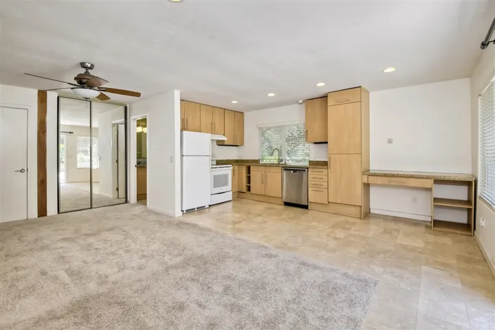 1636 Burgundy Road, Encinitas, California 92024