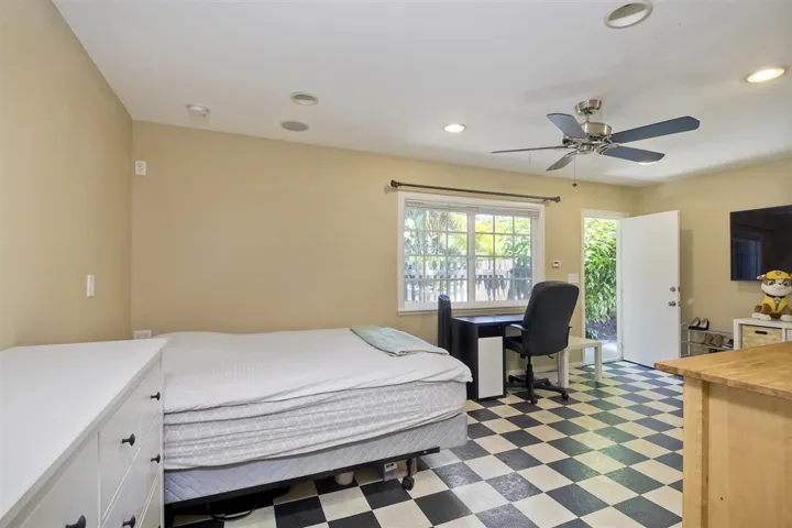 1636 Burgundy Road, Encinitas, California 92024