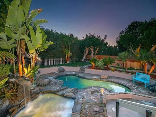 1636 Burgundy Road, Encinitas, California 92024
