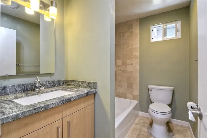 1636 Burgundy Road, Encinitas, California 92024