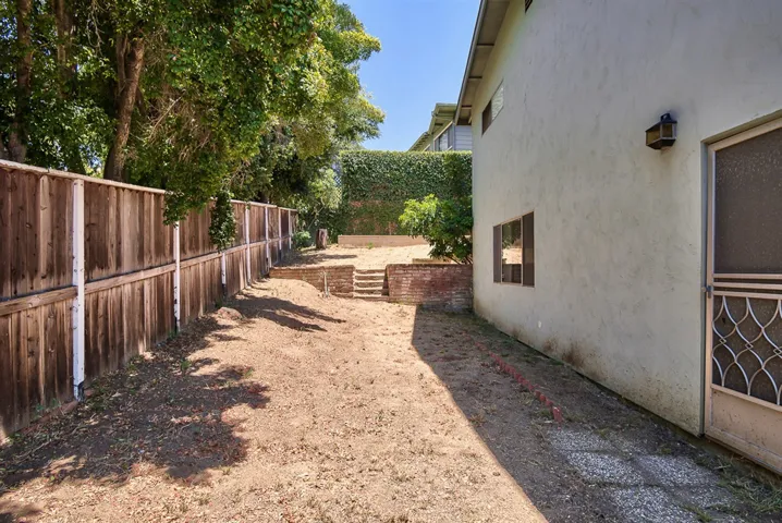 9400 El Tejado Rd, La Mesa, California 91941