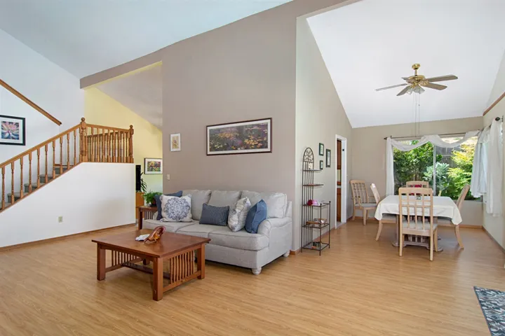 6634 Winding Creek Dr, San Diego, California 92119