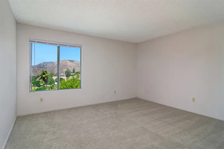 6634 Winding Creek Dr, San Diego, California 92119