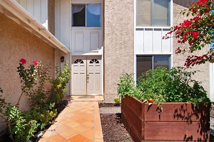 6634 Winding Creek Dr, San Diego, California 92119