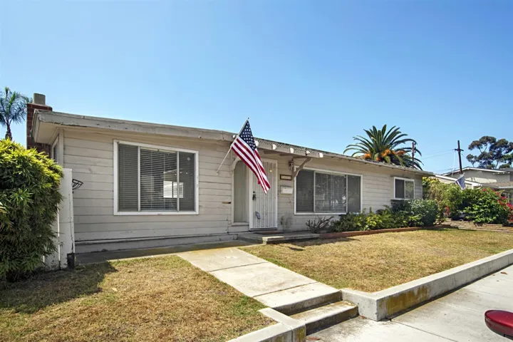1424 2nd Street, Coronado, California 92118
