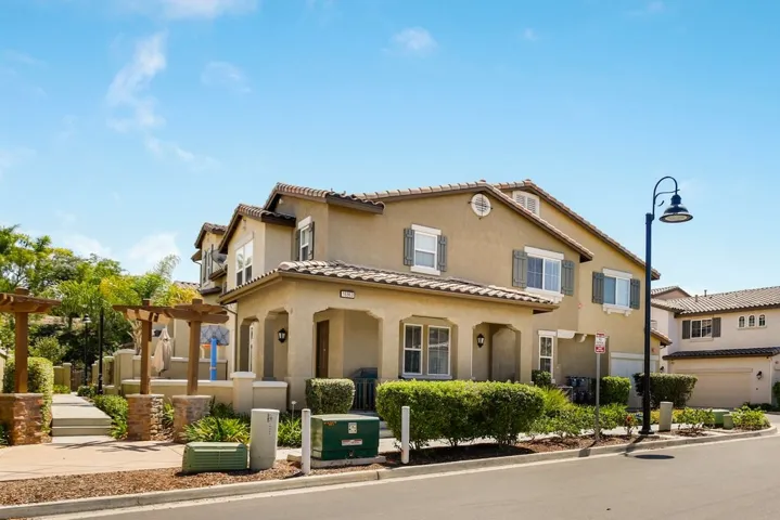 16963 New Rochelle Way 58, San Diego, California 92127