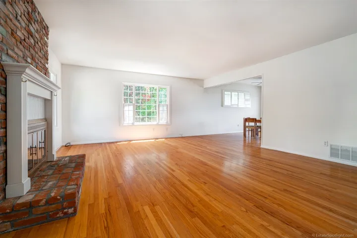 4298 Avon Drive, La Mesa, California 91941
