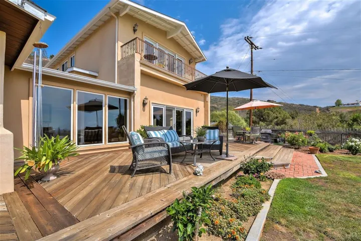 West side deck/entertaining area and has plenty of room for a vanishing edge pool.