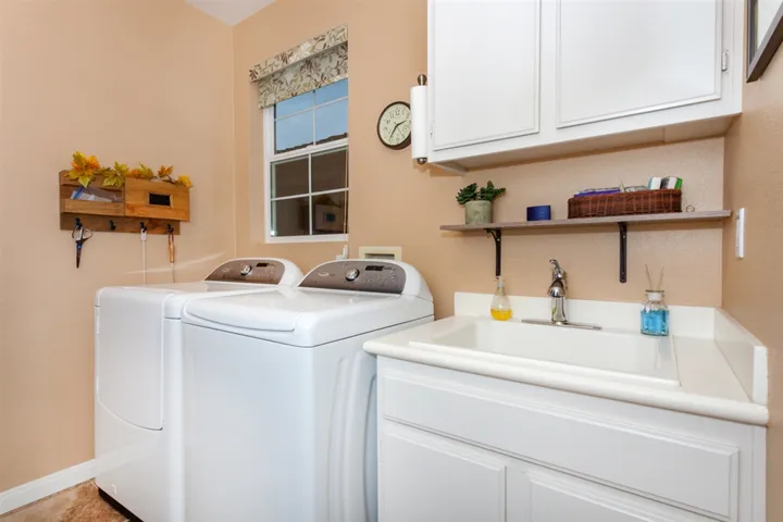 767 Turtle Point Way, San Marcos, California 92069