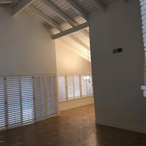 liv rm ceiling