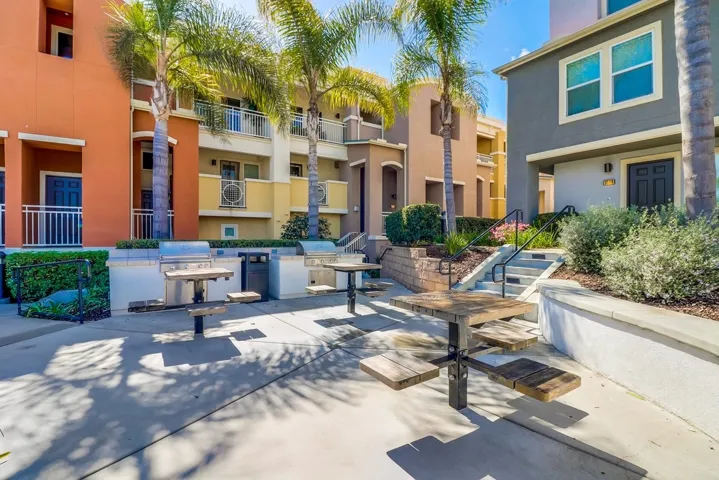 3544 Shoreline Bluff Ln, San Diego, California 92110