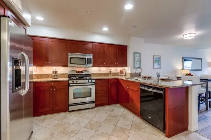 3544 Shoreline Bluff Ln, San Diego, California 92110