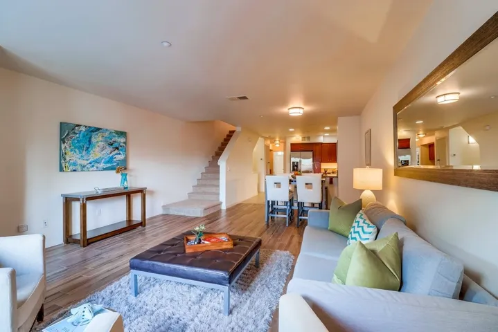 3544 Shoreline Bluff Ln, San Diego, California 92110
