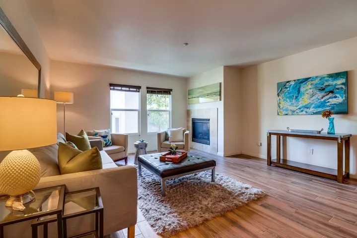 3544 Shoreline Bluff Ln, San Diego, California 92110
