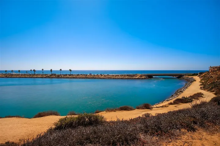 335 Date Ave, Carlsbad, California 92008
