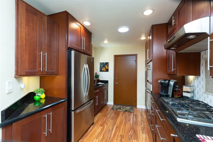 822 Daphne Ct, Carlsbad, California 92011