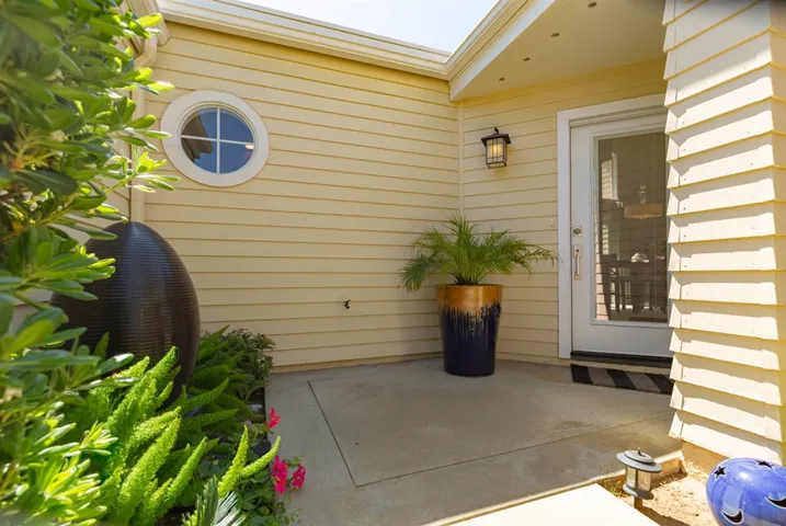 822 Daphne Ct, Carlsbad, California 92011