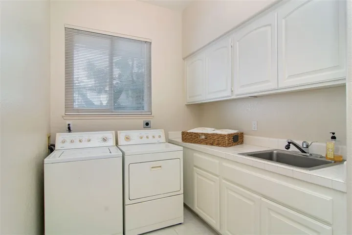 1625 Scott Pl, Encinitas, California 92024