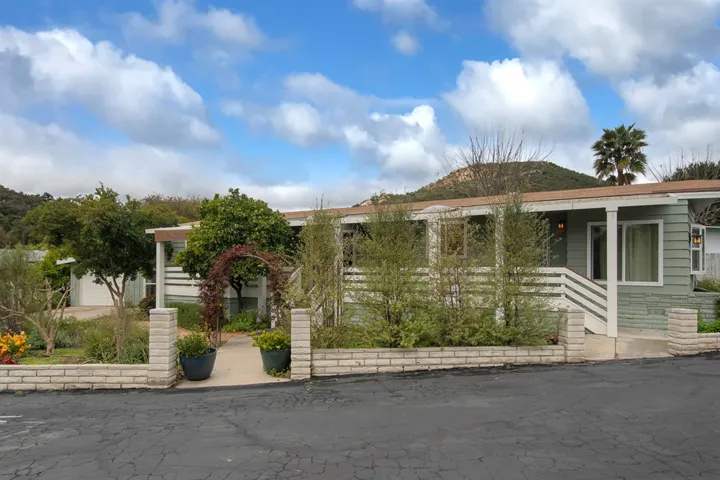 1299 Deer Springs 18, San Marcos, California 92069