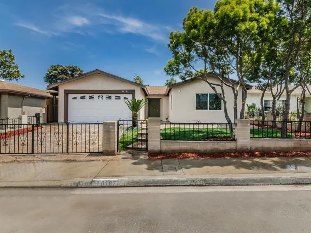 10187 Mayor Circle, San Diego, California 92126