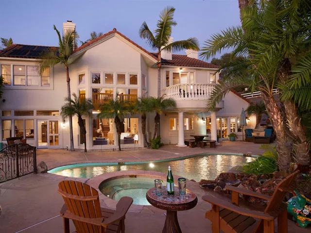 The saltwater pool and jacuzzi, waterfall, and dozens of walking trails make for endless entertainment without leaving your home.