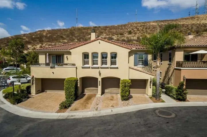 2714 Bellezza, San Diego, California 92108