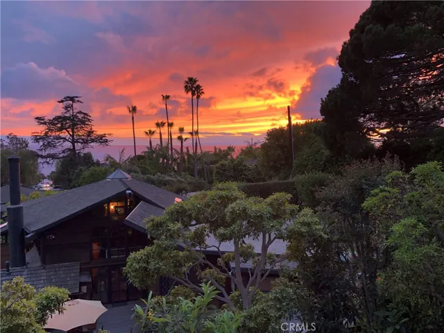 554 Diamond Street, Laguna Beach, California 92651