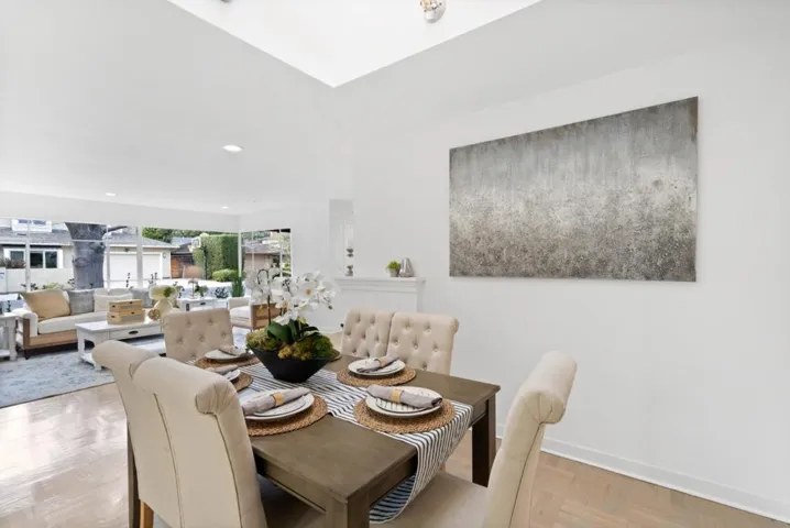 579 Jackson Drive, Palo Alto, California 94303