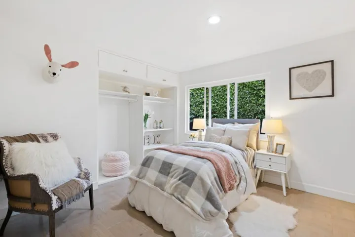 579 Jackson Drive, Palo Alto, California 94303