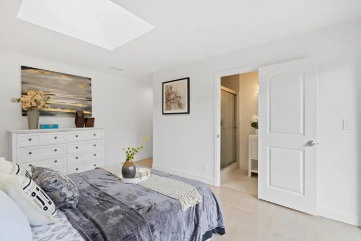579 Jackson Drive, Palo Alto, California 94303