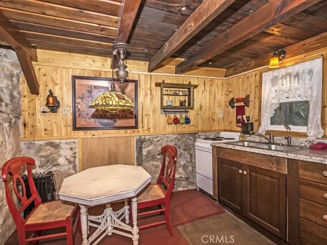 23270 Brookside Road, Crestline, California 92325
