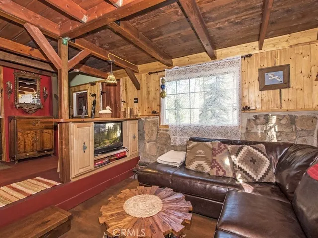 23270 Brookside Road, Crestline, California 92325