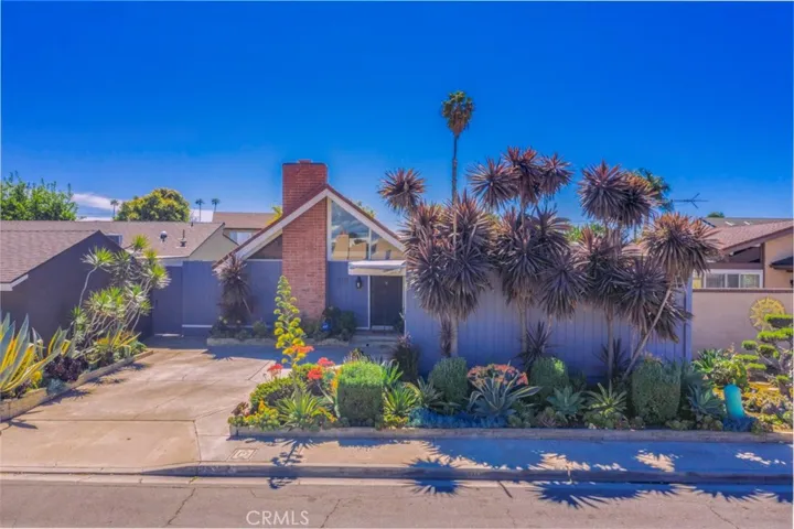 3331 Maryland Circle, Costa Mesa, California 92626