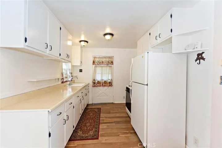 782 Ashlar Drive, Crestline, California 92325