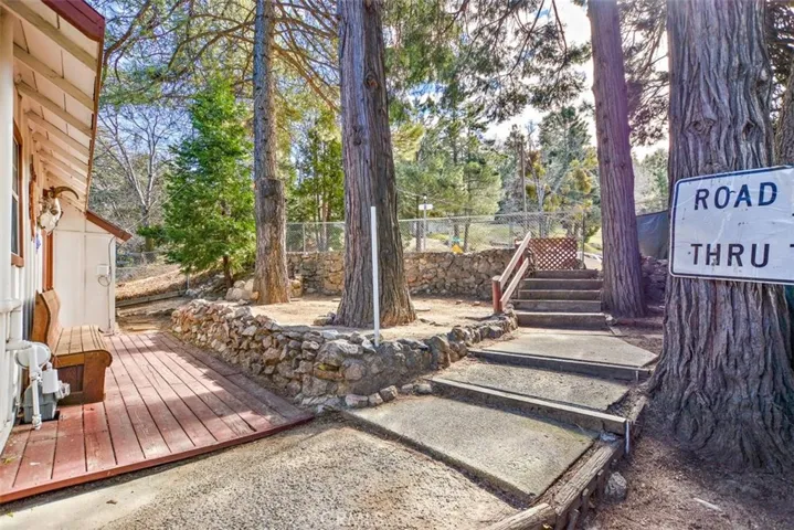 782 Ashlar Drive, Crestline, California 92325